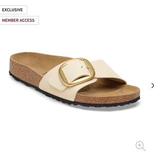 Madrid big buckle sandals. Size 7.